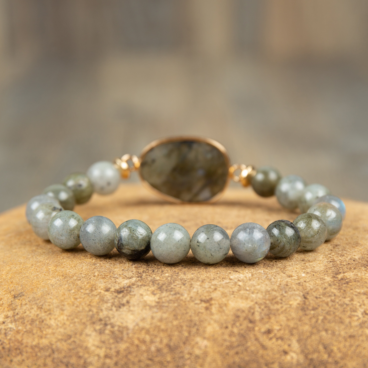 Labradorite Bracelet, Natural Labradorite Gemstone Bracelet- Helaing Crystal Stretch Bracelet Gift