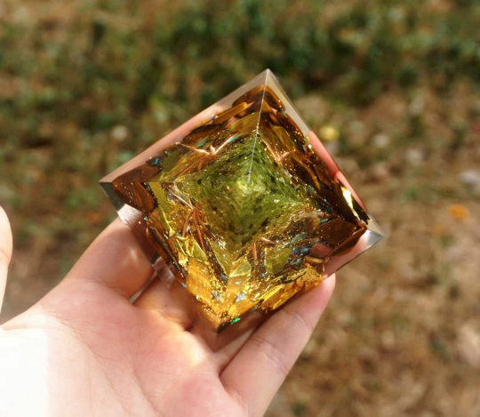 Crystal Pyramid-Tiger Eye Orgone-Tree of Life Peridot Orgonite-Meditaiton Tool Orgonite Pyramid